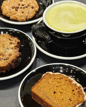 Cookie vegan, carrotcake vegan, matcha Latte vegan, bananabread vegan at ICON in Valenciennes