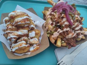Cauliflower and loaded fries at Carolina's TexMex @ The King Billy Pub in Nottingham