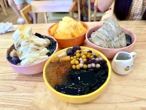 Malaysian dessert with soy based taste like heaven and is healthier 😋👍  at Beans Factory Kuantan in Pahang