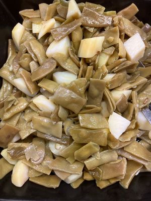 Judías con patatas  at La Toscana A Casa in Barcelona