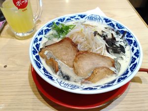 Tonkotsu ramen at Ramen Kiou - JR Shin-Osaka Station in Osaka