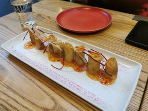 Frühlingsrollen at Khu Khu CBD in Auckland