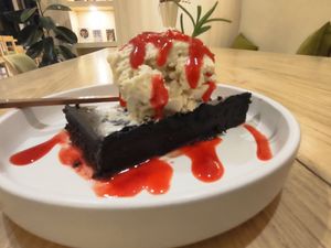 Brawnis at Janym in Pai