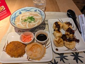 Vegan udon, tempura, tofu puffs at Marugame Udon - Kensington Arcade in West London