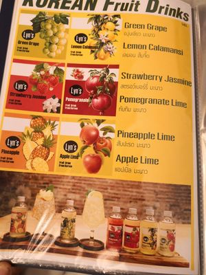 Vegan drinks at Lyn's The Shanghai Cafe in Songkhla