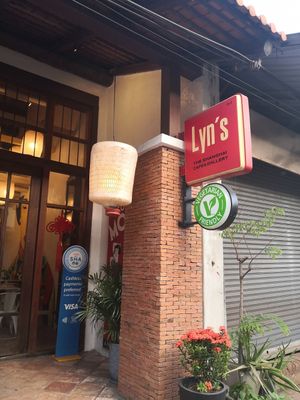 Exterior of restaurant. at Lyn's The Shanghai Cafe in Songkhla