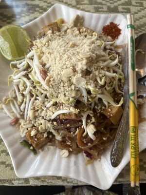 Pad Thai  at Noi & Ni Restaurant in Nong Khiaw