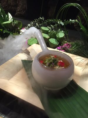 unique presentation, organic at Pure Lotus - Jìng Xīn Lián 净心莲 in Beijing