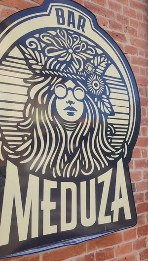 sick logo (luckily the meduza had sunglasses on, otherwise I now would be 🗿🪨) at Bar Meduza in Ustka