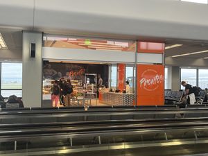 Location between F15 and F22  at SFO - Pronto! - Between Gates F15 & F22 in South San Francisco