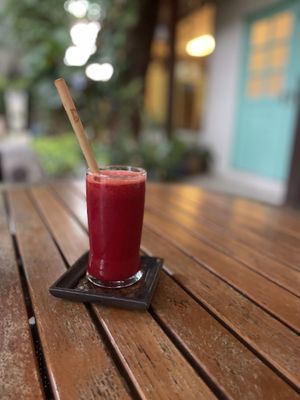 Freshly squeezed juice   at Suananda Vegetarian Garden in Bangkok