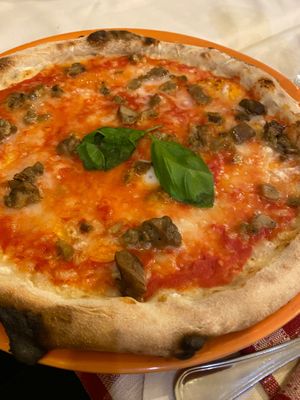 Porcina at Pizzeria Bella Napoli in Empoli