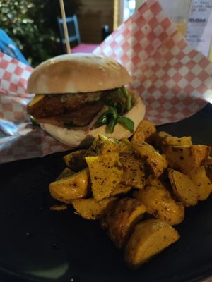 Oligarquía. at Antiburguesas in Bogota