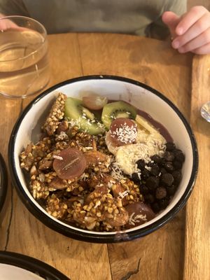 Açai bowl  at Wild & The Moon  in Serris
