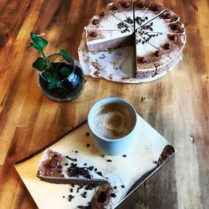 raw cake hazelnut/ cacao at Zest in Karlstad