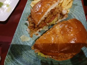 Hamburguesa Vegana (lentils, Peas, soya) at Cafe Culture  in Piedralaves