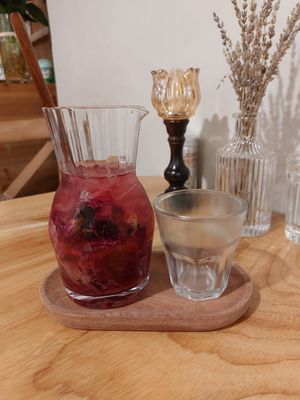 Rose & Fruit Iced Tea at Cafe Zi - 梔子 in Kowloon