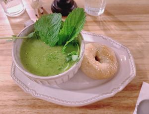 Minty Greenbean Soup w/Mini Bagel at Cafe Zi - 梔子 in Kowloon