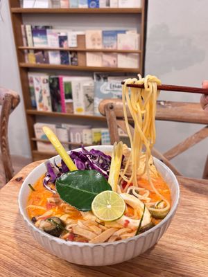 Vegan Thai Style Tom Yum Soup Spaghetti at Cafe Zi - 梔子 in Kowloon