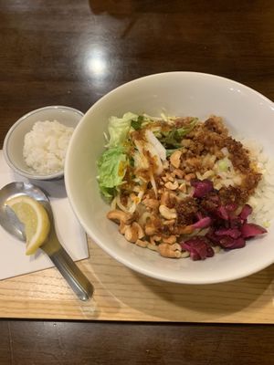 Dandan noodles  at Asian Sabou in Osaka