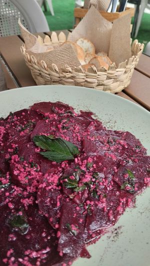 Carpaccio de betabel at Santas Plantas in Mexico City