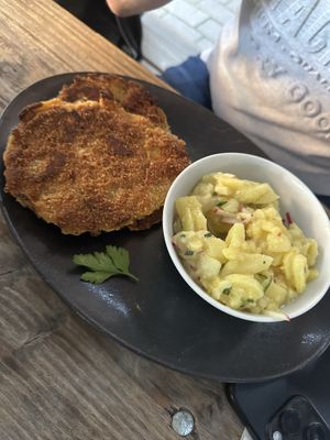 Bohnen-Mais-Schnitzel   at HeimWerk - Hackescher Markt in Berlin