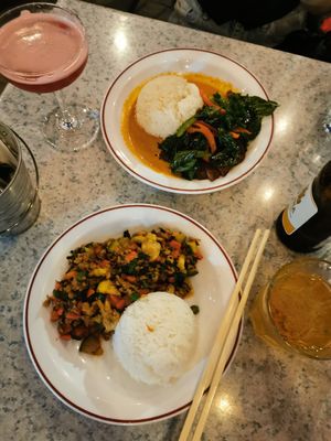 Assiette de "canard" et assiette de pvt au basilic et poivron rouge at Chai - Yo  in Montreal