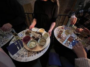 Tapas teller 🤤Hammer Dips!  at The Crazy Little Greek in Berlin