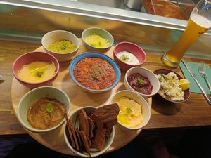 Mezzeplatte für 2 at The Crazy Little Greek in Berlin