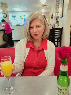 Loved the fresh flowers on Valentines. They have a fun atmosphere all the time with different little surprises from time to time. at Sealevel City Vegan Diner in Wilmington