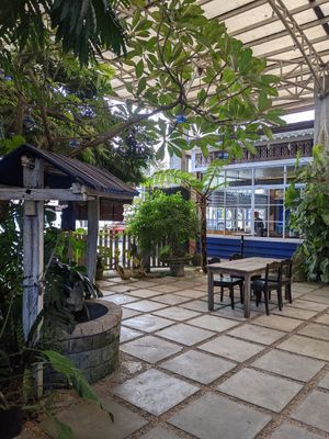 Al fresco at Chavez Estate in Silang