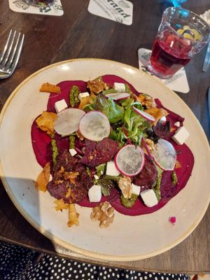 Voorgerecht bieten carpaccio at Brasserie Timber's in Vaals