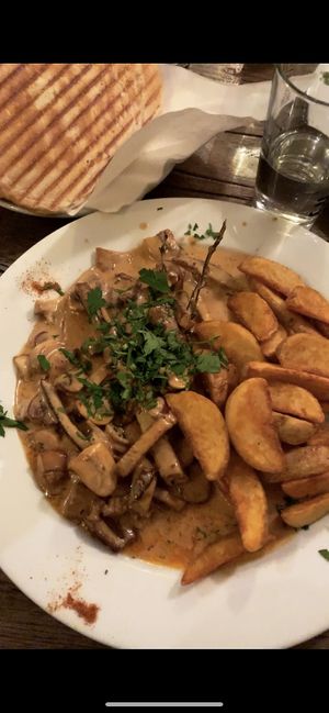 Seitan and Potatoes  at LoLu in Duisburg