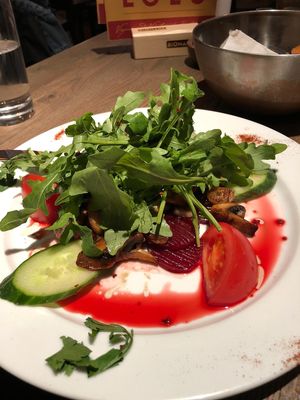 Vegan salad at LoLu in Duisburg