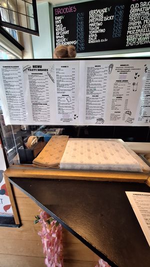 Some vegan options on the menu 😁 at Tasty Bruges in Bruges