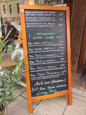 passing by (2016) at Dancing Shiva Superfoods in Vienna