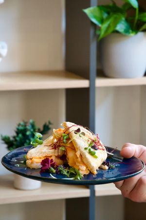 🇨🇿 Toast s kimči a čedarem (🌱)! Můžete si ho vychutnat od 9-14 hod každý den!

🇬🇧 Toast with kimchi and cheddar (🌱)! You can enjoy it every day from 9am t at Al Ponte Prague in Prague