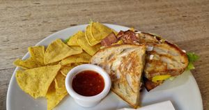 VLT at Hustle in Belfast