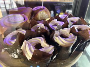 Victoria sponge cupcakes and cinnamon rolls  at Hustle in Belfast