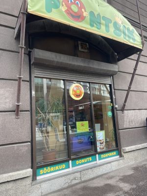 It says opening time from 10-20 but it was closed when i was there😡 at Pontšik in Tallinn