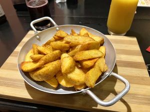 Home style fries with paprika   at Absoluto Hamburgueria in Nova Friburgo