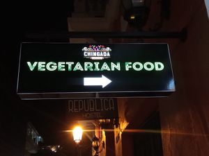 Claramente marcado desde la calle at La Chingada in Cartagena