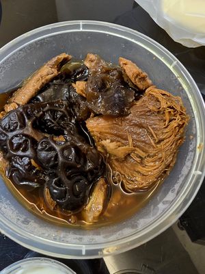 VEGGIE BLACK SOY VINEGAR TROTTERS at V Taste Vegetarian Cafe in Johor Bahru