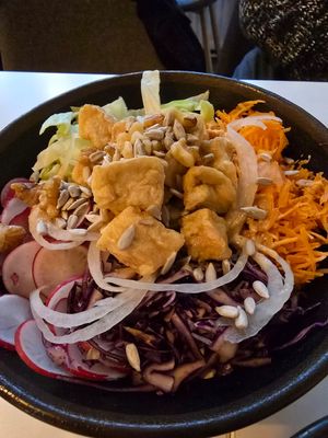 Bowl at Poké GO in Brussels