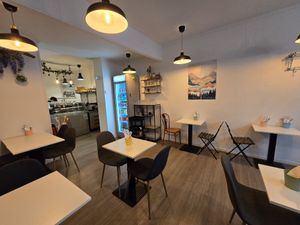 Interior at Poké GO in Brussels