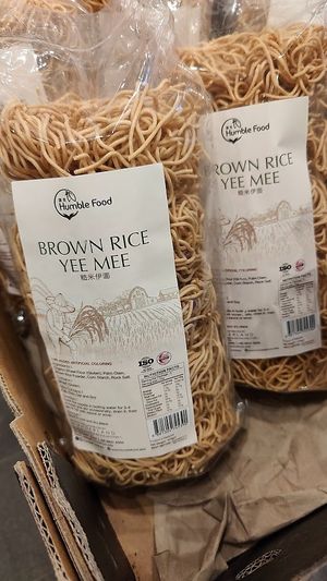 brown rice yee mee at Humble Seeds in Central Singapore