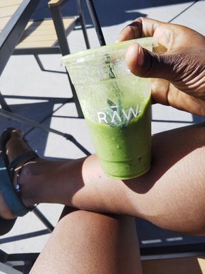 Green goddess at RĀW Superfood Café in Sacramento