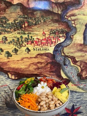 Anguilla Poke bowl at Anguilla Surf Café in Melides