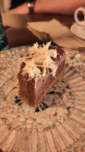 Schoko Halva Nachtisch, lecker aber viel zu süß. at TWO SIX NINE in Frankfurt