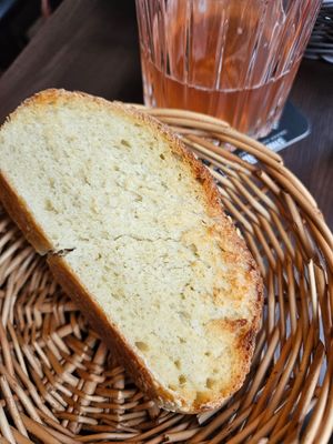 Toasted challah at TWO SIX NINE in Frankfurt